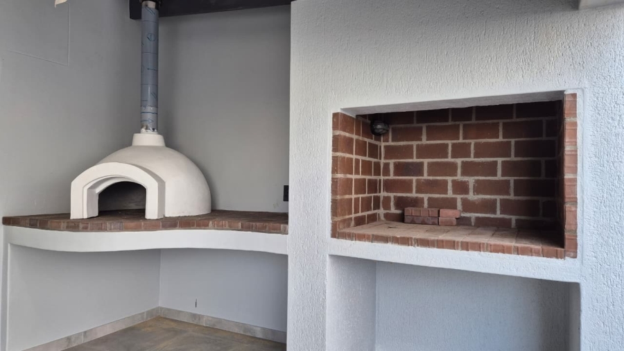 4 Bedroom Property for Sale in Laguna Western Cape